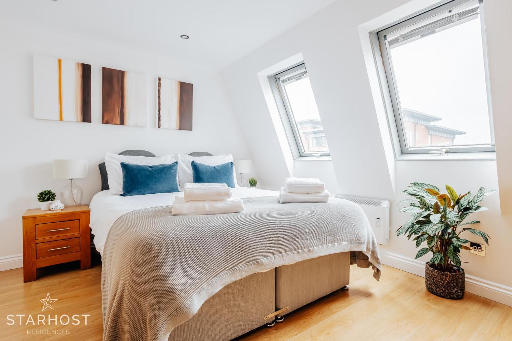 ניוברי Central 3 Bed Apartment At Regents Court, Newbury מראה חיצוני תמונה
